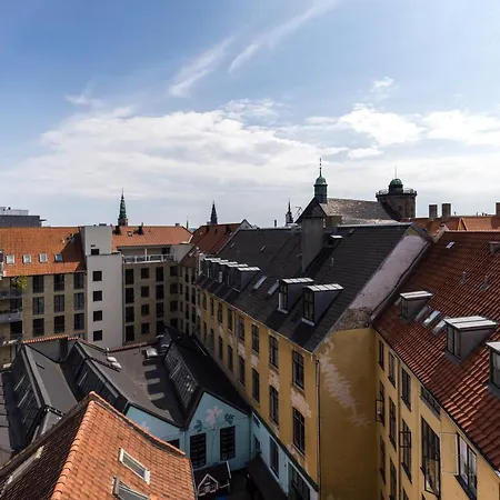 Luxury Penthouse - Private Balcony - Heart Of Apartment *