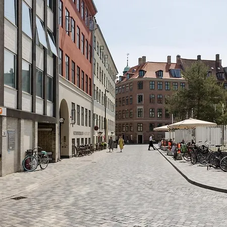 Luxury Penthouse - Private Balcony - Heart Of *