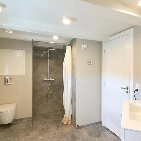 Luxury Penthouse - Private Balcony - Heart Of Apartment *