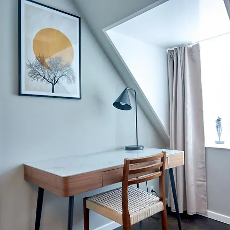 Apartment Luxury Penthouse - Private Balcony - Heart Of *