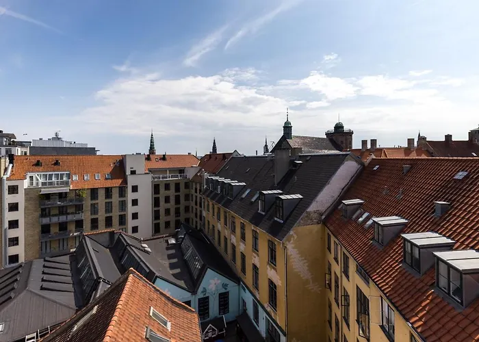 Luxury Penthouse - Private Balcony - Heart Of Apartman *