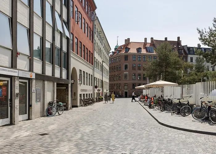 Luxury Penthouse - Private Balcony - Heart Of *